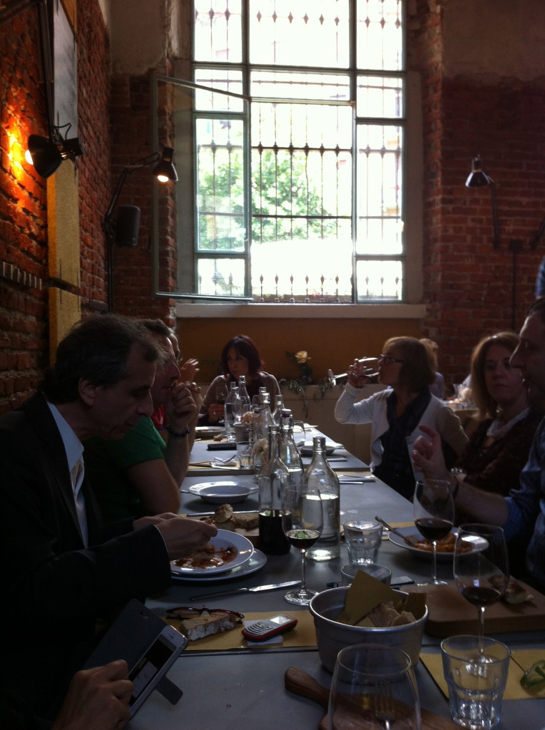 Cascina Cuccagna - pranzo prima della partenza del #ZWtour