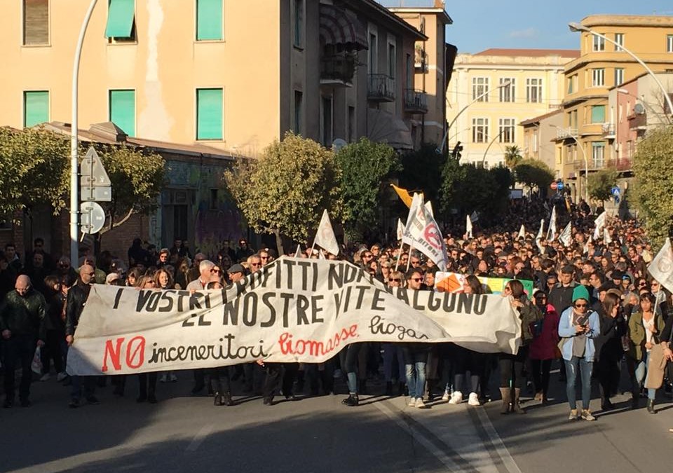 Terni, corteo no inceneritore